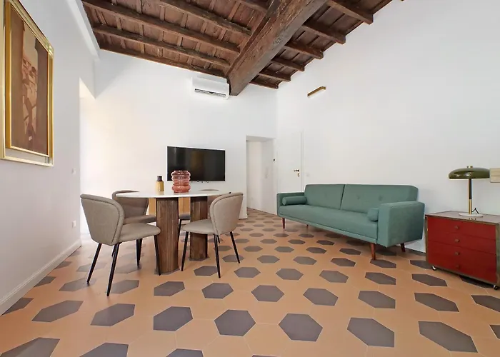 Trastevere Cisterna 4 *